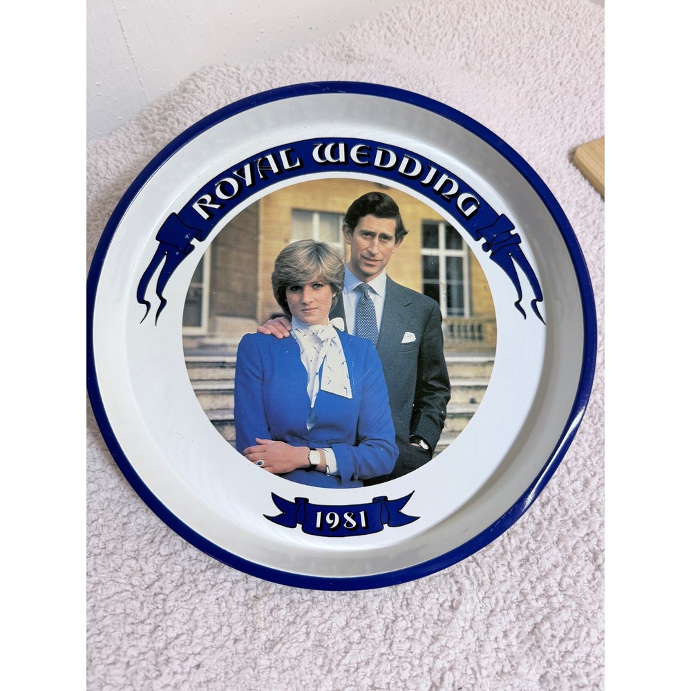 Vintage 1981 Royal Wedding Tray Prince Charles Lady Diana Metal Tin Blue 12.25"